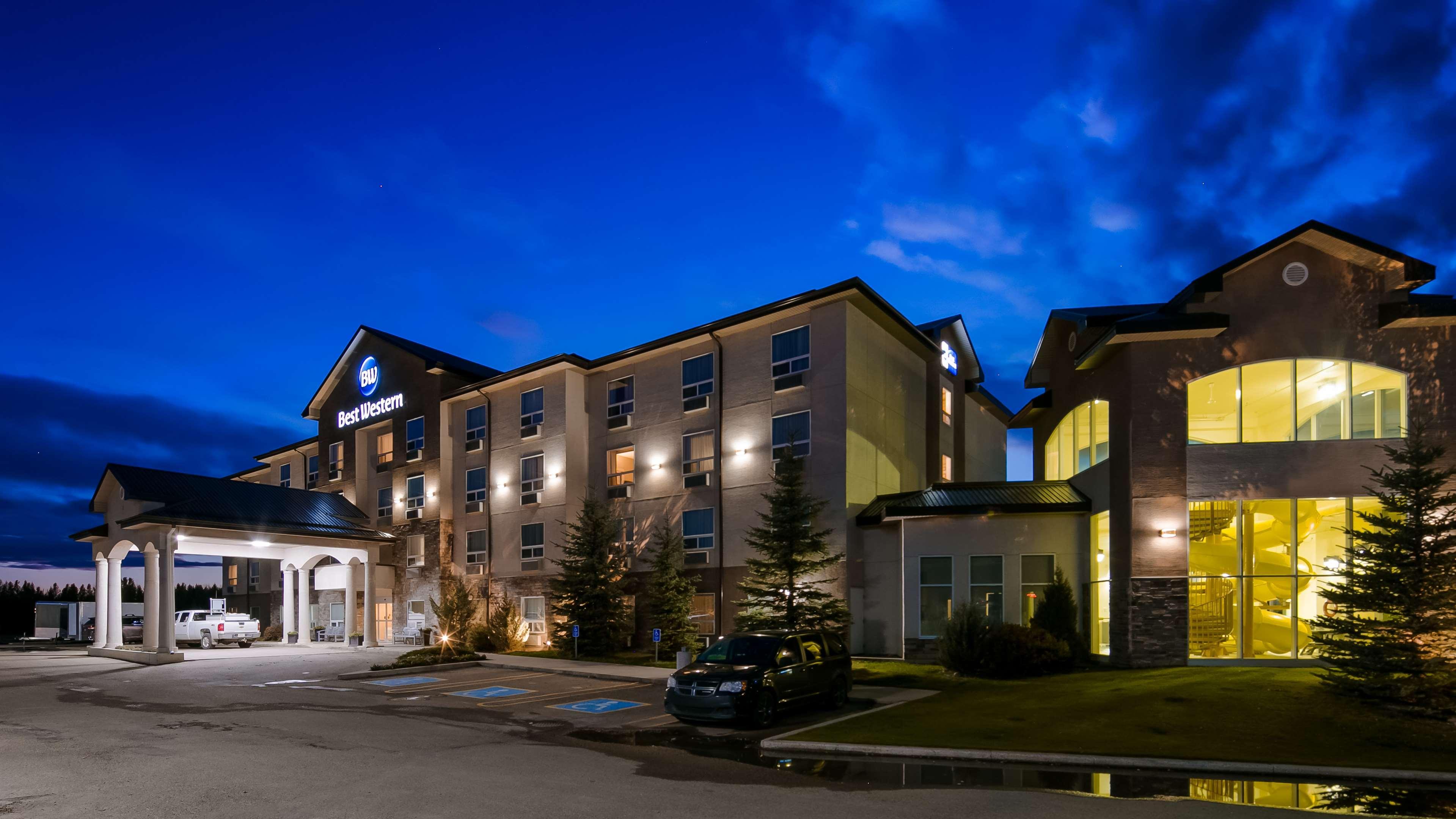 Best Western Rocky Mountain House Exterior photo